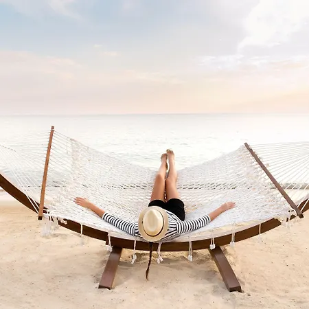 Ikos Oceania Nea Moudania