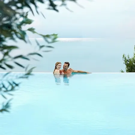 Ikos Oceania Rezort 5*