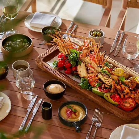 منتجع Ikos Oceania 5*