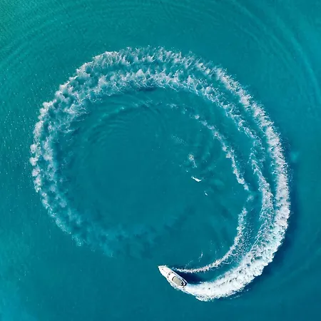 Ikos Oceania אתר נופש ניאה מודאניה