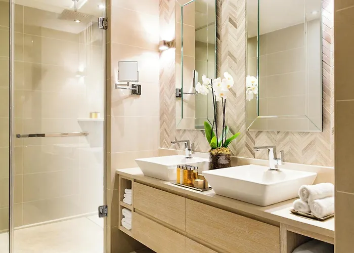 Ikos Oceania ネア・ムダニア