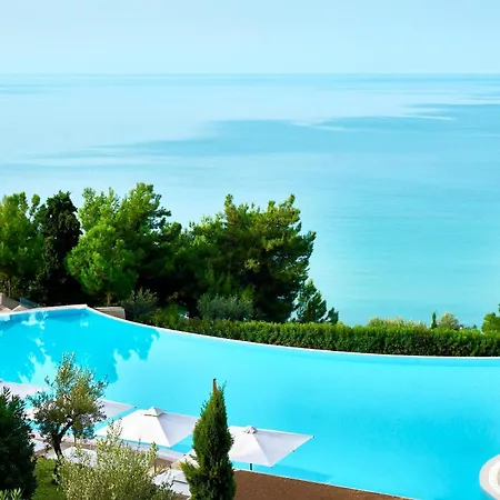 伊卡斯大洋洲度假村 度假村 尼亚·蒙达尼亚